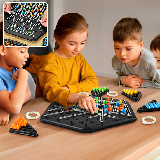 Jeux-de-societe-triangle-chess-enfants-joue