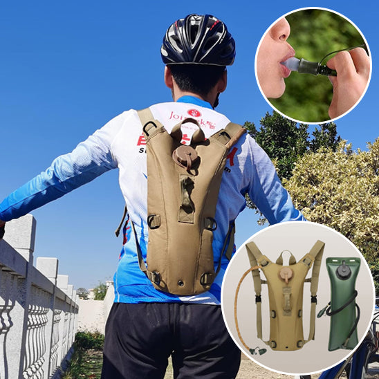 sac-a-dos-hydratation-beige-sur-cycliste