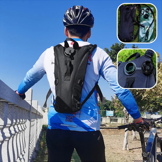 sac-a-dos-hydratation-noir-sur-cycliste-avec-puce