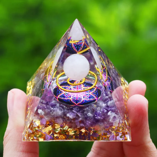 Pyramide Orgonite Sphère Pierre de Lune / Amethyste