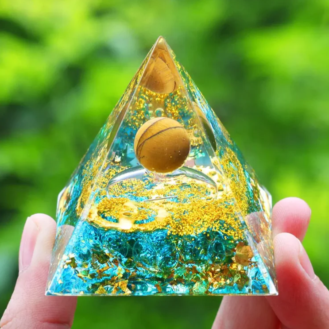 Pyramide Orgonite Sphère Jaspe Jaune / Turquoise