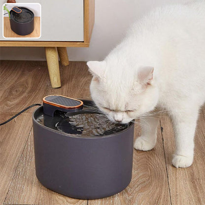 Fontaine_a_eau_pour_chat_produit_noir_presentation