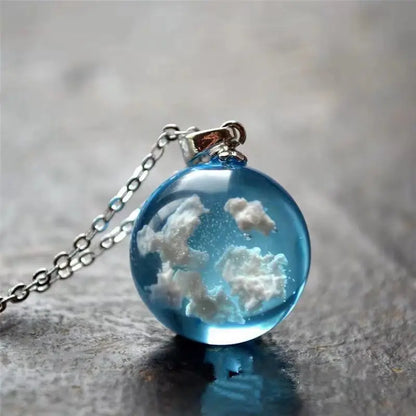 pendentif boule de lune, bleu ciel blanc nuage - CAP OCEAN BIEN-ETRE