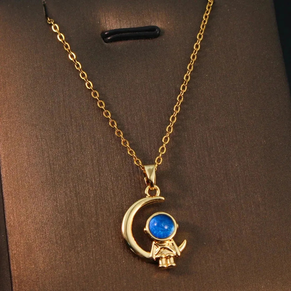 Collier pendentif planète lune et étoile pour femmes