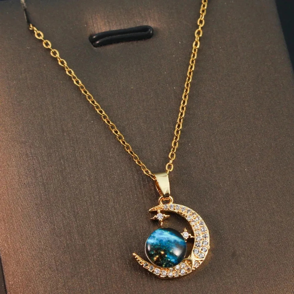 Collier pendentif planète lune et étoile pour femmes