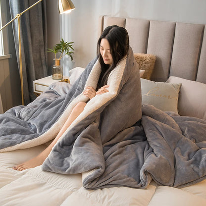 couette Grise chaude sur lit reveil