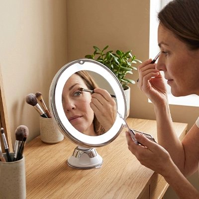 Miroir grossissant