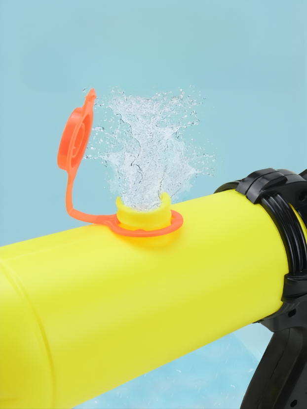 pistolet_a_eau_detail_reservoir