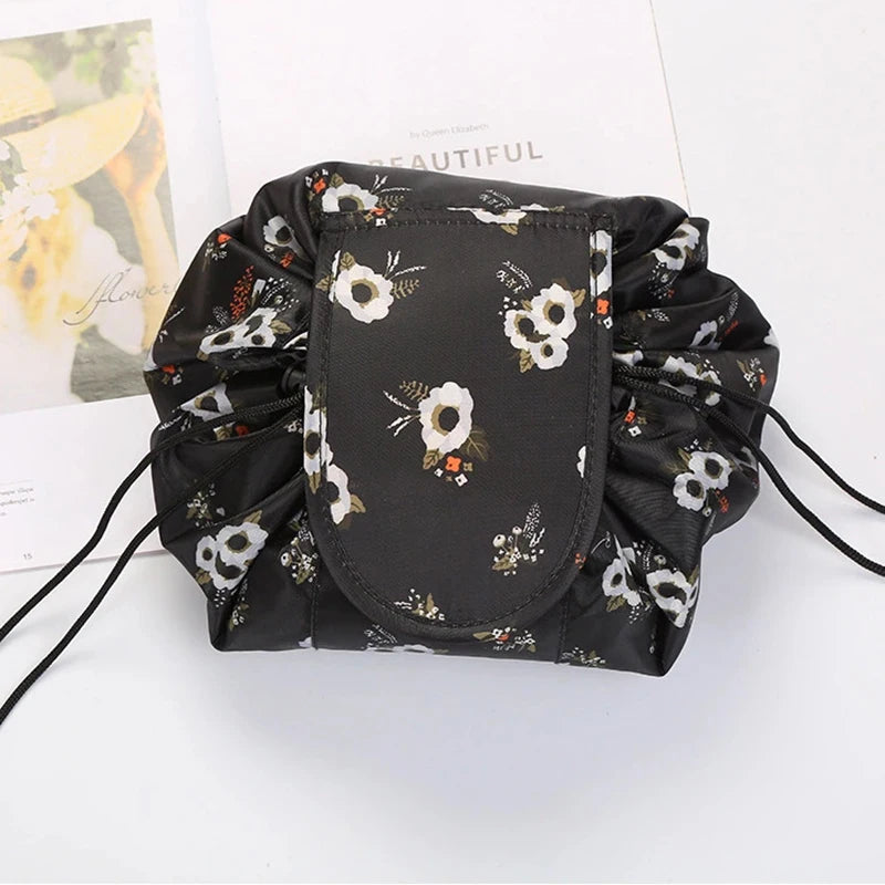 trousse-maquillage-toilette-fleurs-noires